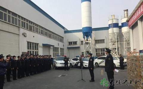 北京集中销毁假酒 喝假酒的危害有哪些