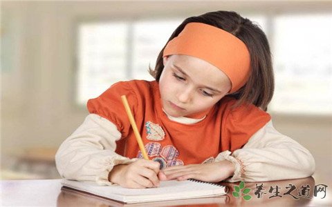 暑假要做的卷子重4斤 学生怎样减压最好