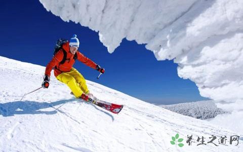 男子滑雪引发雪崩 滑雪时要注意什么