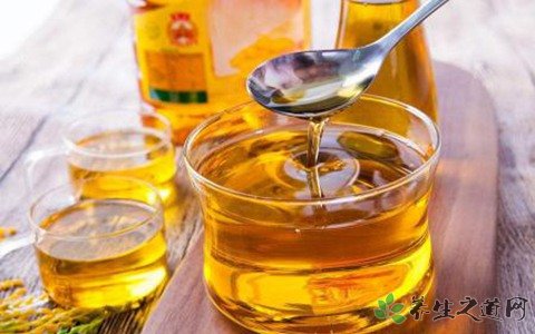 央视曝调和油乱象 食用油的健康常识有哪些