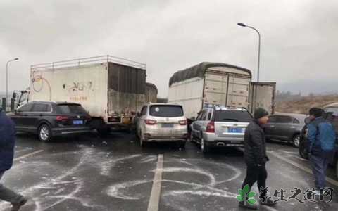昆楚高速53车撞 怎样避免交通事故的发生