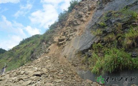 堰塞湖原址垮塌 山体滑坡的前兆有哪些